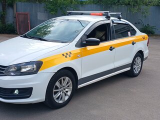 2020 Volkswagen Polo V Рестайлинг, жёлтый, 725000 рублей, вид 1