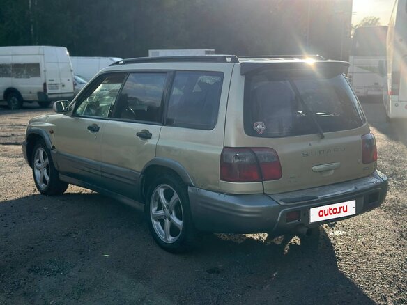 2000 Subaru Forester I Рестайлинг, золотистый - вид 1