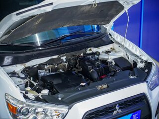 2013 Mitsubishi ASX I Рестайлинг, белый, 880000 рублей, вид 5