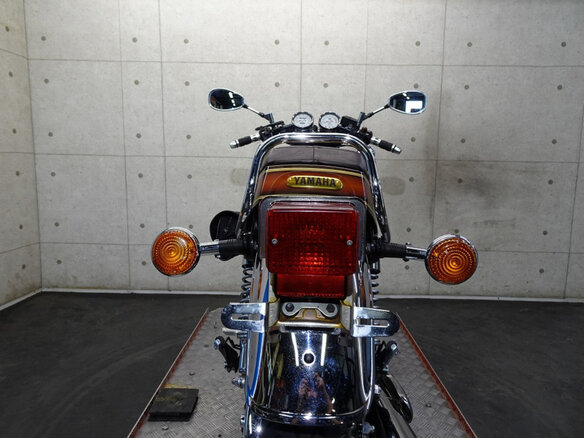 2019 Yamaha SR400, чёрный, 685000 рублей - вид 6