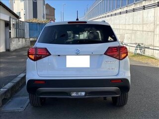 2022 Suzuki Escudo IV Рестайлинг, белый, 1490000 рублей, вид 5
