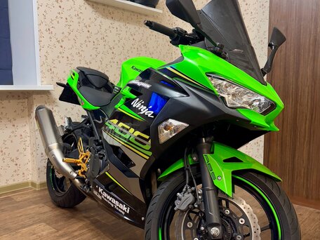 2020 Kawasaki Ninja 400, зелёный, 595000 рублей, вид 2