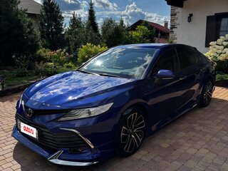2021 Toyota Camry VIII (XV70) Рестайлинг, синий, 4150000 рублей, вид 3