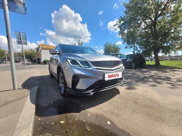 2023 Geely Coolray I, серебристый, 2000000 рублей