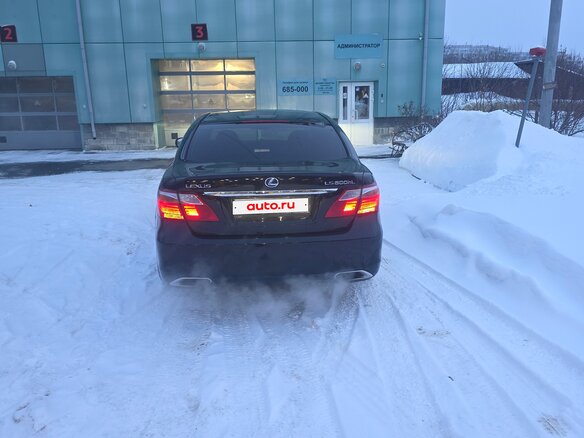 2010 Lexus LS Long 600h L IV Рестайлинг, чёрный, 2100000 рублей - вид 9
