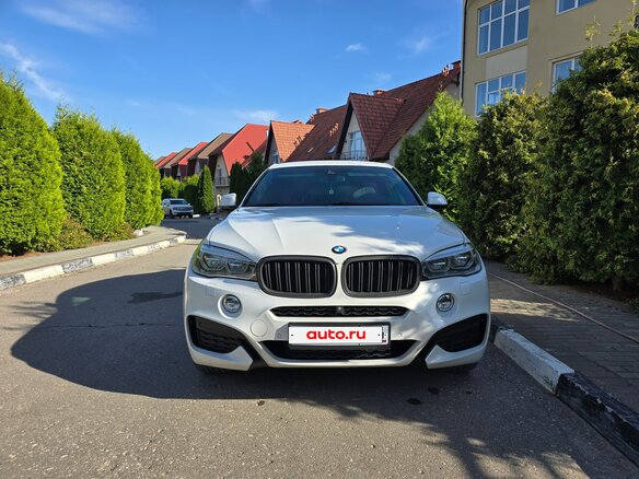 2017 BMW X6 40d II (F16), белый, 4250000 рублей - вид 1