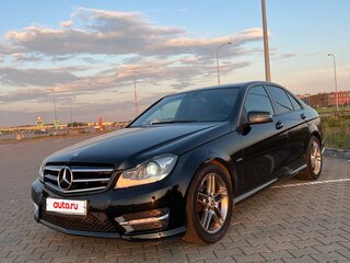 2011 Mercedes-Benz C-Класс 180 BlueEFFICIENCY III (W204) Рестайлинг, чёрный, 1300000 рублей, вид 3