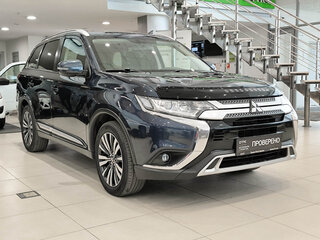 2020 Mitsubishi Outlander III Рестайлинг 3, синий, 1890000 рублей, вид 3