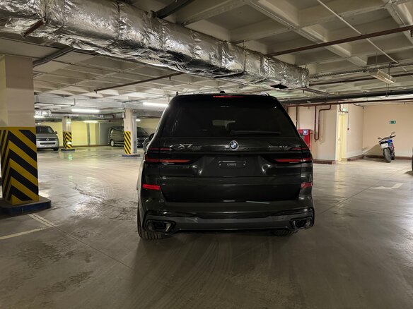2023 BMW X7 40d I (G07) Рестайлинг, чёрный, 16300000 рублей - вид 15