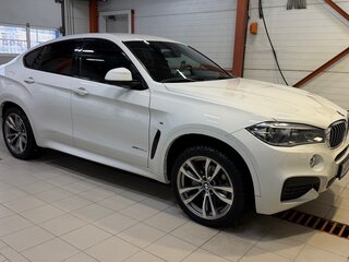 2017 BMW X6 40d II (F16), белый, 6500000 рублей, вид 1