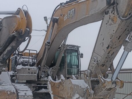 2021 Caterpillar 374, жёлтый, 36000000 рублей, вид 1