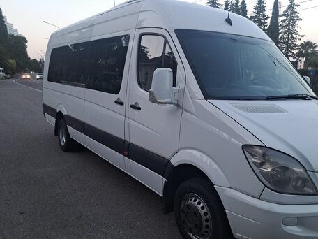 2013 Mercedes-Benz Sprinter, белый, 2600000 рублей, вид 3