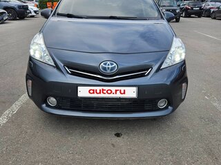 2013 Toyota Prius v (+) I (ZVW40/41), серый, 1750000 рублей, вид 2