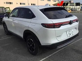2024 Honda Vezel II, белый, 2200000 рублей, вид 2