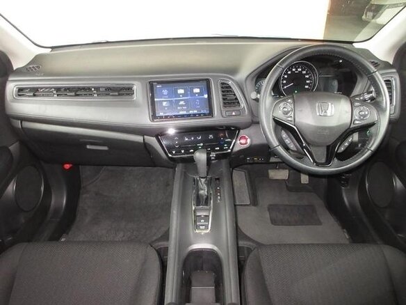 2020 Honda Vezel I Рестайлинг, красный, 1530000 рублей - вид 5