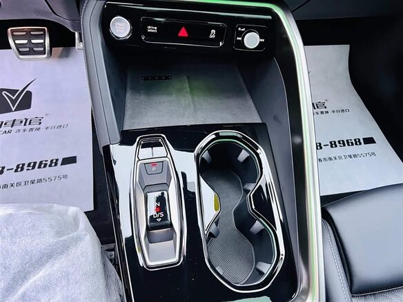 2025 Audi Q5 L III (GU), чёрный, 5590000 рублей - вид 14