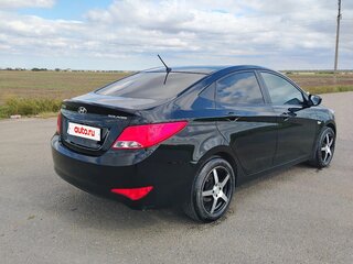 2015 Hyundai Solaris I Рестайлинг, чёрный, 730000 рублей, вид 4