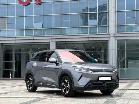 2025 BYD Yuan Up 45.12 kWh, серый, 1870000 рублей, вид 1