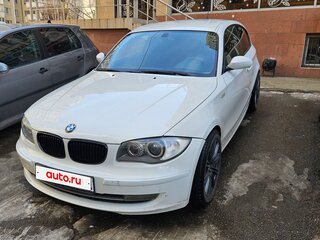 2007 BMW 1 серии 118i I (E81/E82/E87/E88) Рестайлинг, белый, 745000 рублей, вид 1
