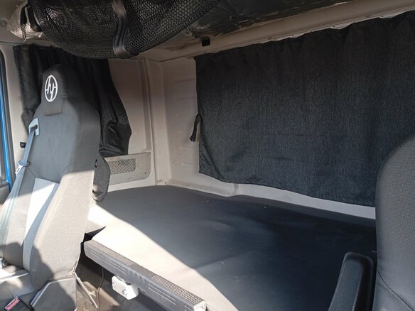 2023 IVECO-Hongyan 6x4 (CQ4256), синий, 3938350 рублей - вид 10