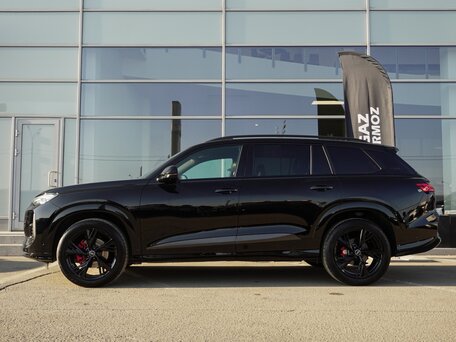 2024 Audi Q6 45 TFSI, чёрный, 7699000 рублей, вид 2