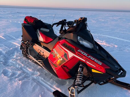 2011 Polaris 600 PRO-RMK, красный, 449999 рублей, вид 1