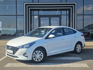 2020 Hyundai Solaris II Рестайлинг, белый, 1129000 рублей, вид 1