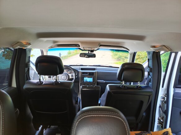 2012 Jeep Cherokee IV (KK), белый, 1500000 рублей - вид 17
