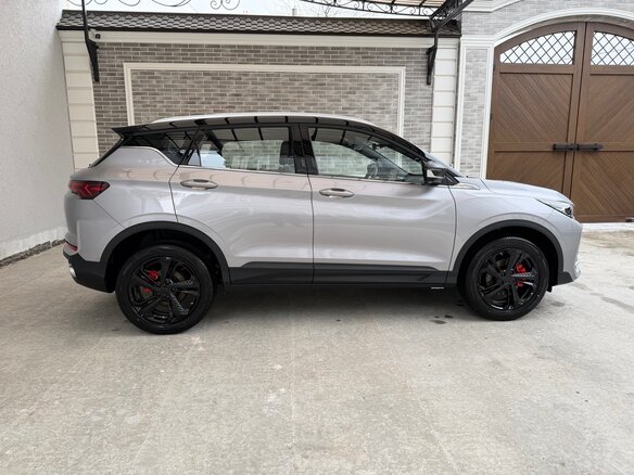 2025 Geely Coolray (Binyue Cool) I Рестайлинг, серебристый, 2450000 рублей - вид 6