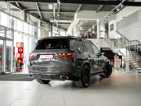 2026 Mercedes-Benz GLS 450 II (X167) Рестайлинг, серый, 19400000 рублей, вид 4