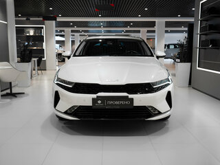2024 Kia K5 III, белый, 3085000 рублей, вид 3