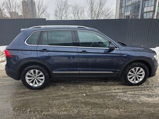 2017 Volkswagen Tiguan II, синий, 2590000 рублей, вид 2