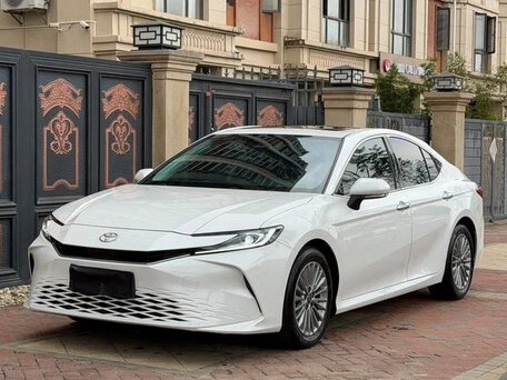 Toyota Camry IX (XV80) China Market