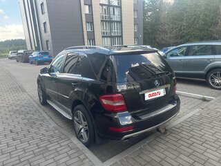 2011 Mercedes-Benz M-Класс 350 II (W164) Рестайлинг, коричневый, 1400930 рублей, вид 4