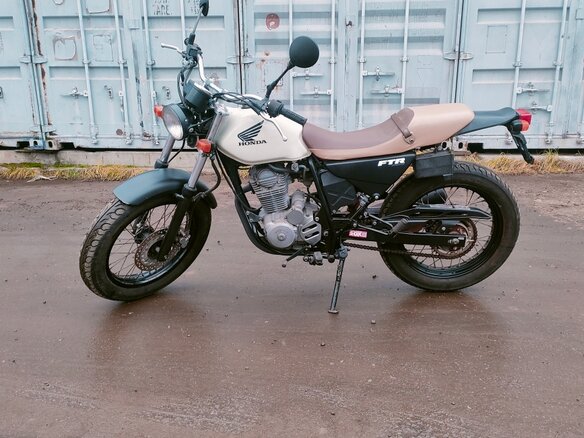 2003 Honda FTR 223, белый - вид 1