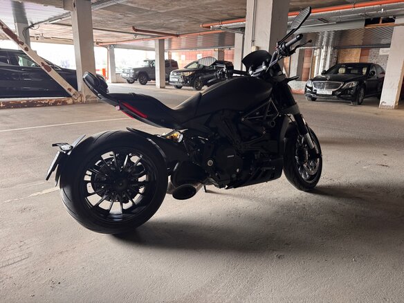 2021 Ducati XDiavel, чёрный - вид 3