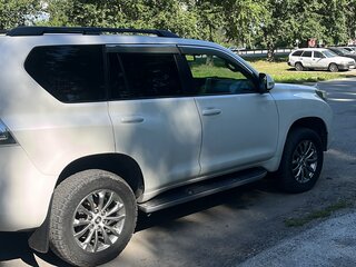 2009 Toyota Land Cruiser Prado 150 Series, белый, 3100000 рублей, вид 2