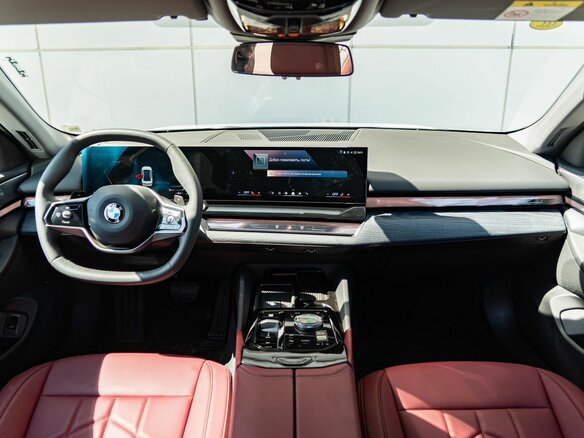 2024 BMW 5 серии Long 530Li xDrive VIII (G60/G61/G68), белый, 7990000 рублей - вид 10