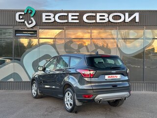 2017 Ford Kuga II Рестайлинг, серый, 1610000 рублей, вид 3