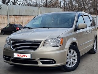 2012 Chrysler Town & Country V Рестайлинг, золотистый, 1250000 рублей, вид 1