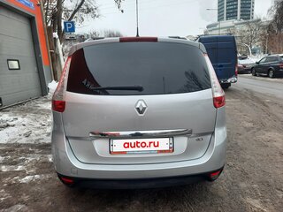 2016 Renault Scenic Grand III Рестайлинг 2, серебристый, 1100000 рублей, вид 4