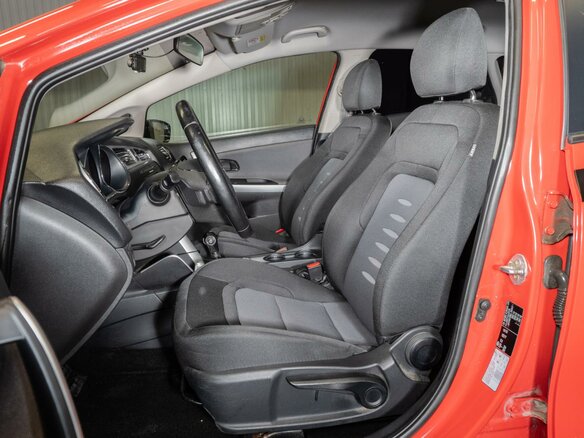 2013 Kia Ceed II, красный - вид 13