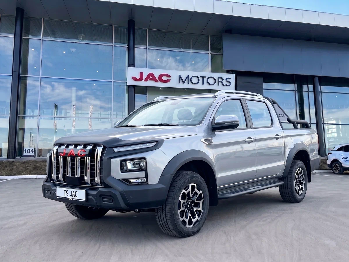Открыть фотографии: JAC T9