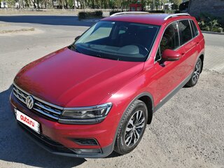 2018 Volkswagen Tiguan II, пурпурный, 3110000 рублей, вид 1