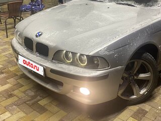 2000 BMW 5 серии 525i IV (E39) Рестайлинг, серебристый, 600000 рублей, вид 2
