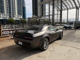 2018 Dodge Challenger III Рестайлинг 2, серый, 2200000 рублей, вид 5