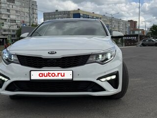 2019 Kia Optima IV Рестайлинг, белый, 2100000 рублей, вид 3