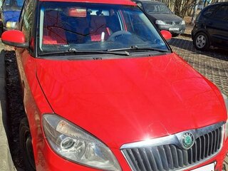 2011 Skoda Fabia II Рестайлинг, красный, 520000 рублей, вид 2