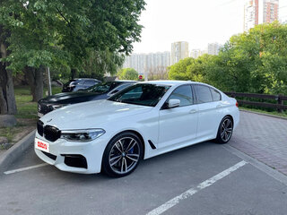 2018 BMW 5 серии 530d xDrive VII (G30/G31/G38), белый, 3990000 рублей, вид 1