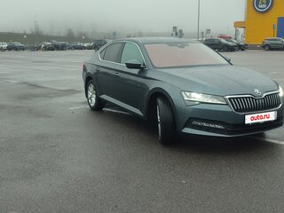 2020 Skoda Superb III Рестайлинг, серый, 2700000 рублей, вид 4